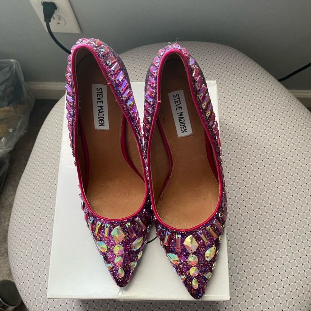 Steve Madden Women's Pink Embellished Heels